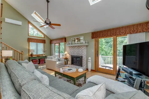 124 Beals Road Bedford NH 03110