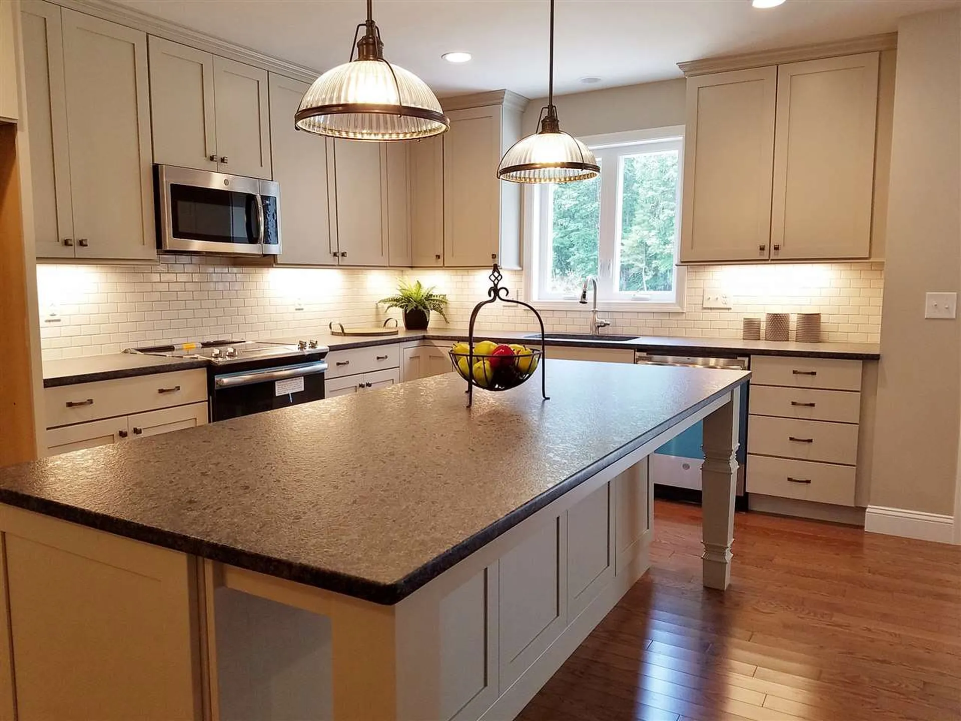 17 Cobbett Lane Hollis NH 03049