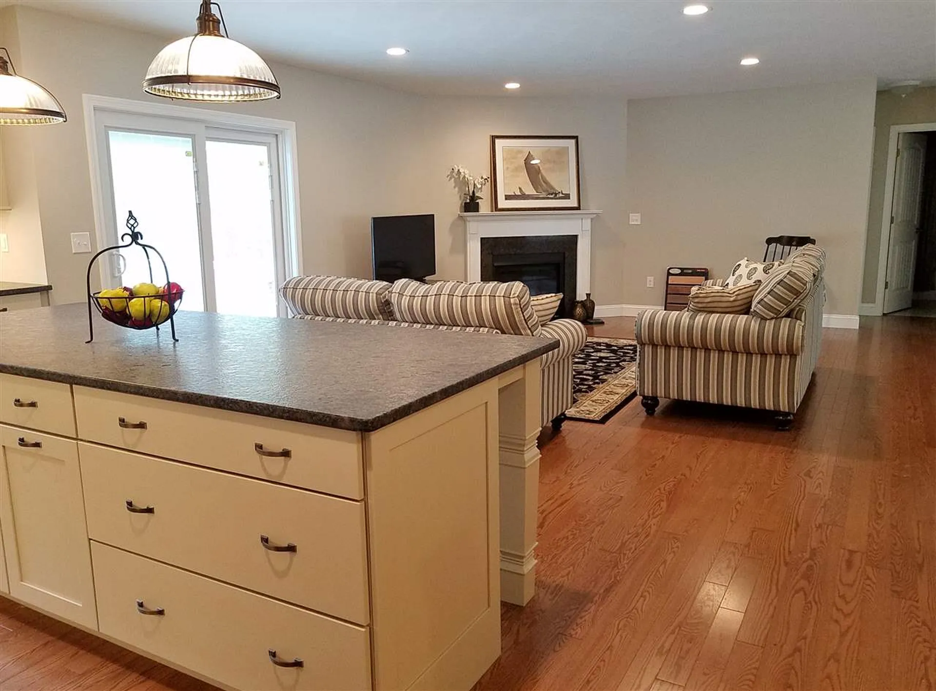 17 Cobbett Lane Hollis NH 03049
