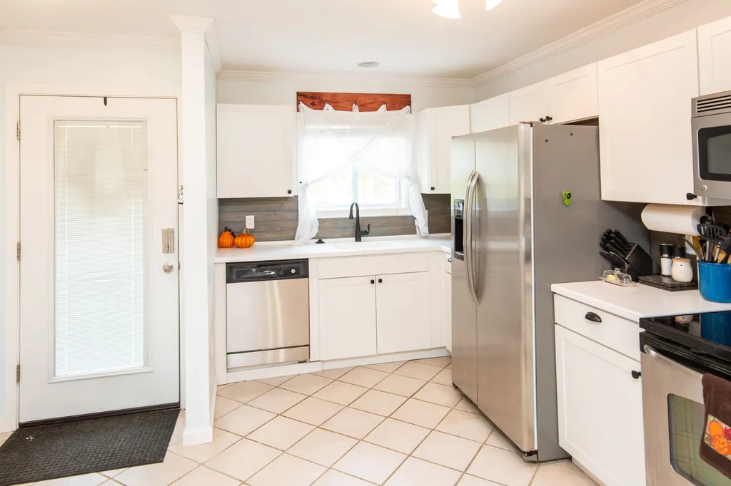 122 Locust Hill Road Shelburne VT 05482