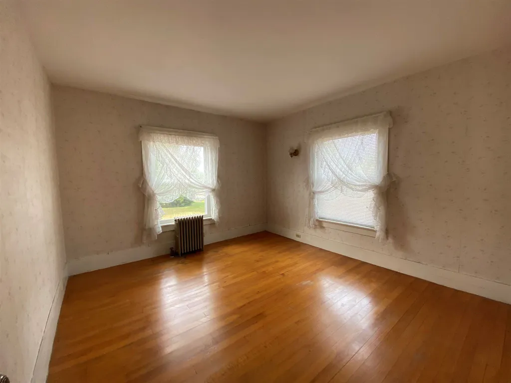 19 Summit Road Newport NH 03773