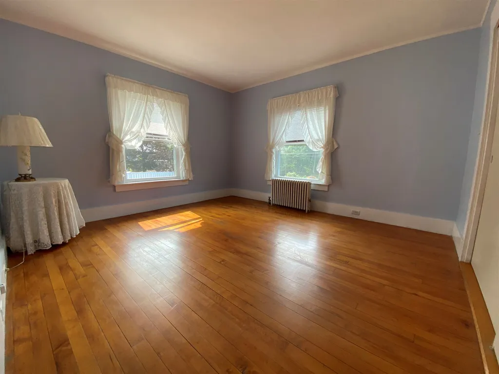 19 Summit Road Newport NH 03773
