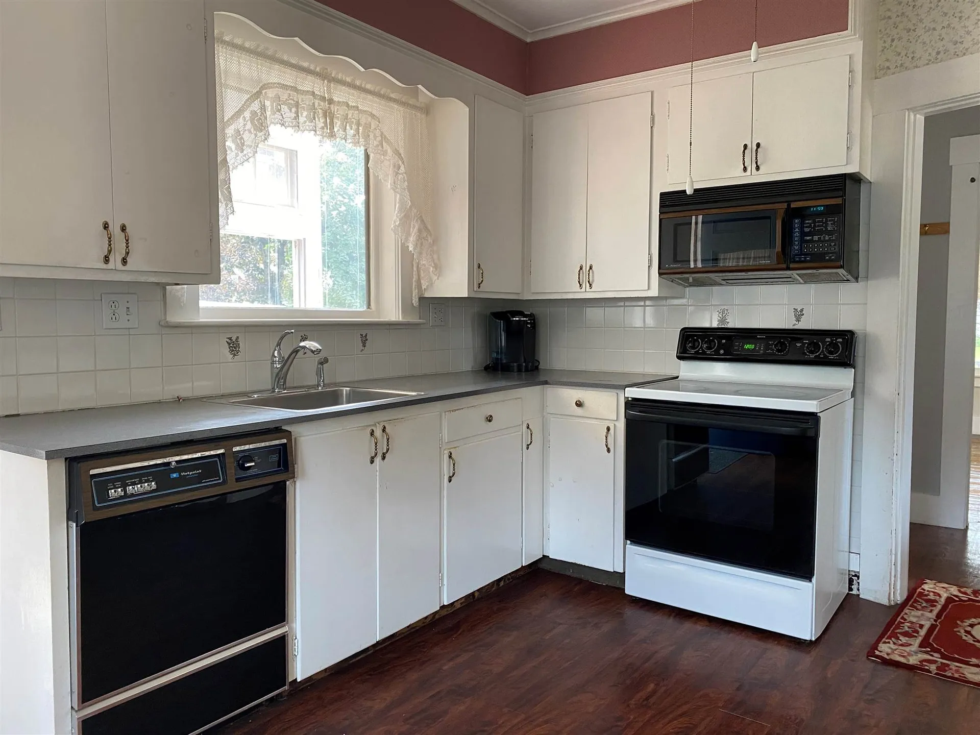 19 Summit Road Newport NH 03773