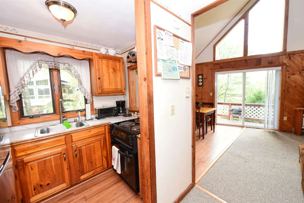 34 Oak Ridge Road Madison NH 03849