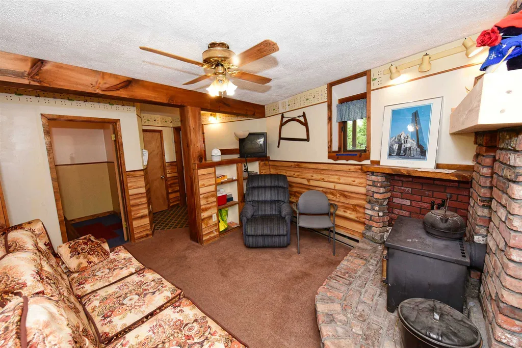 34 Oak Ridge Road Madison NH 03849
