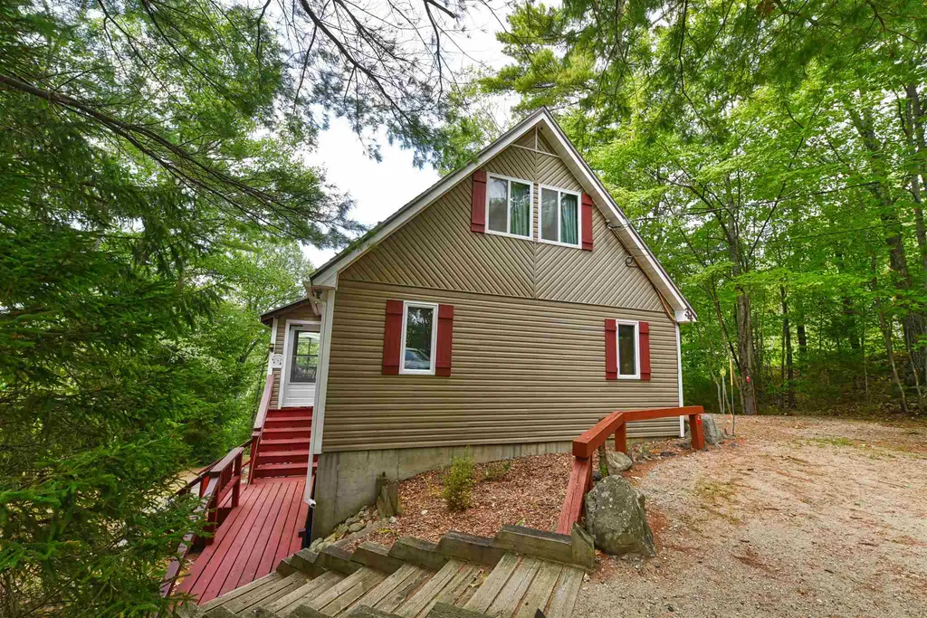 34 Oak Ridge Road Madison NH 03849