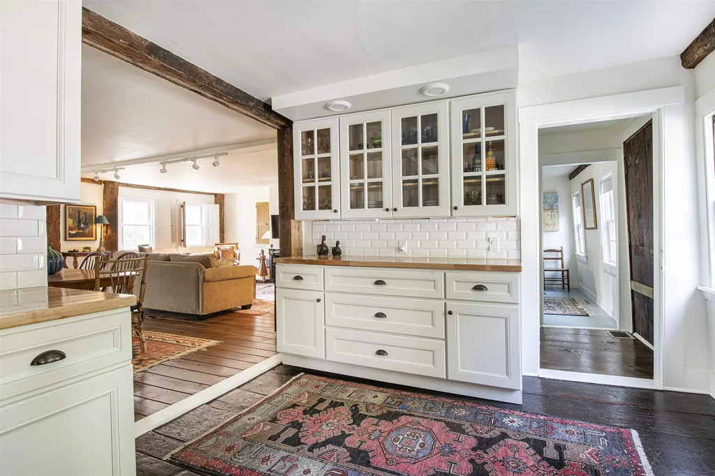 102 Brave Boat Harbor Road Kittery ME 03905-5232