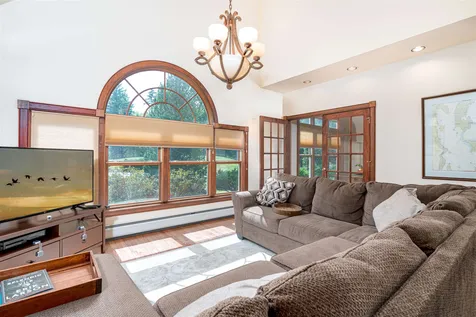 77 Winterbird Ridge Road Stowe VT 05672
