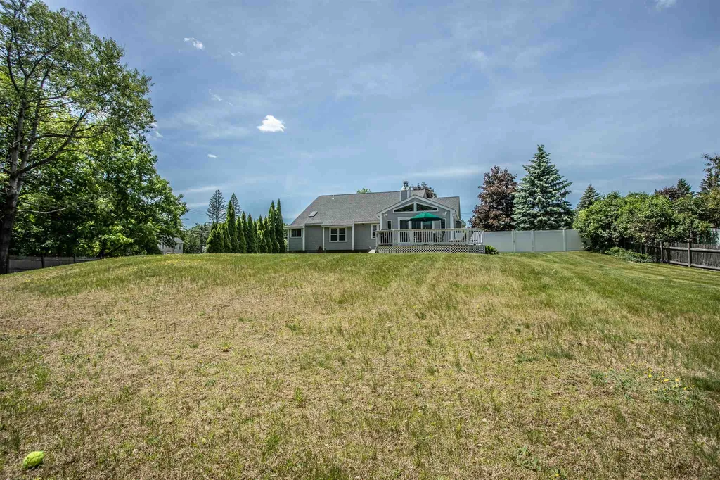 1 Highview Terrace Manchester NH 03104