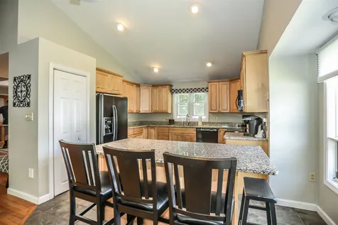 1 Highview Terrace Manchester NH 03104