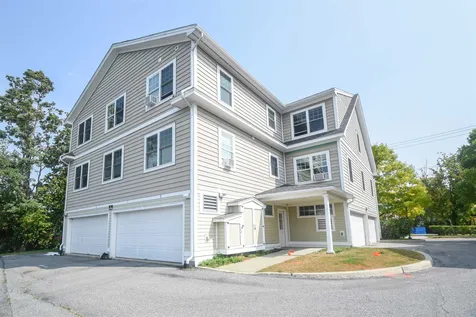 354 Manhattan Drive Burlington VT 05401