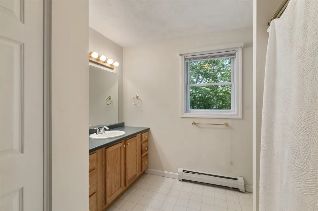 13 Evergreen Drive Moultonborough NH 03254