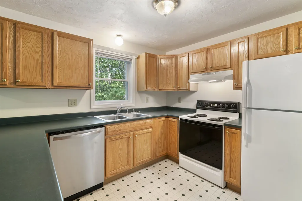 13 Evergreen Drive Moultonborough NH 03254