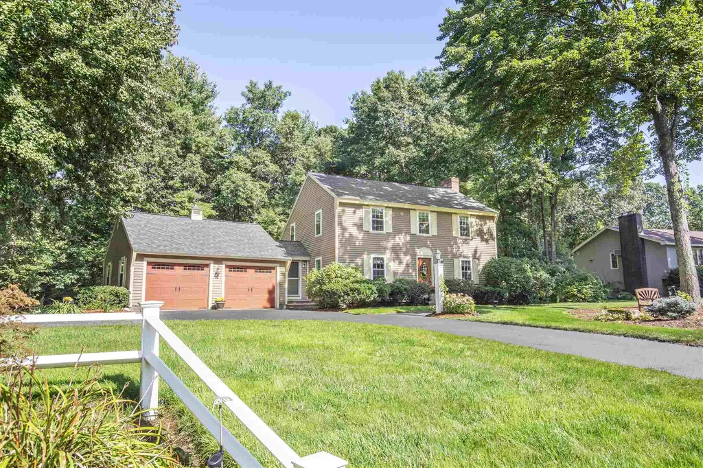 16 Woodmeadow Drive Salem NH 03079