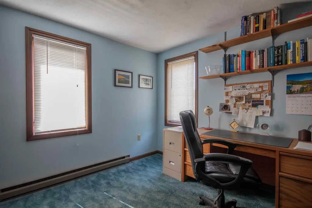 3 Fairway Road Londonderry NH 03053