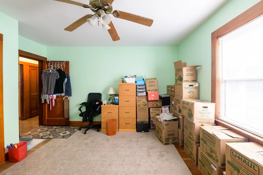 29 Russell Street Nashua NH 03060