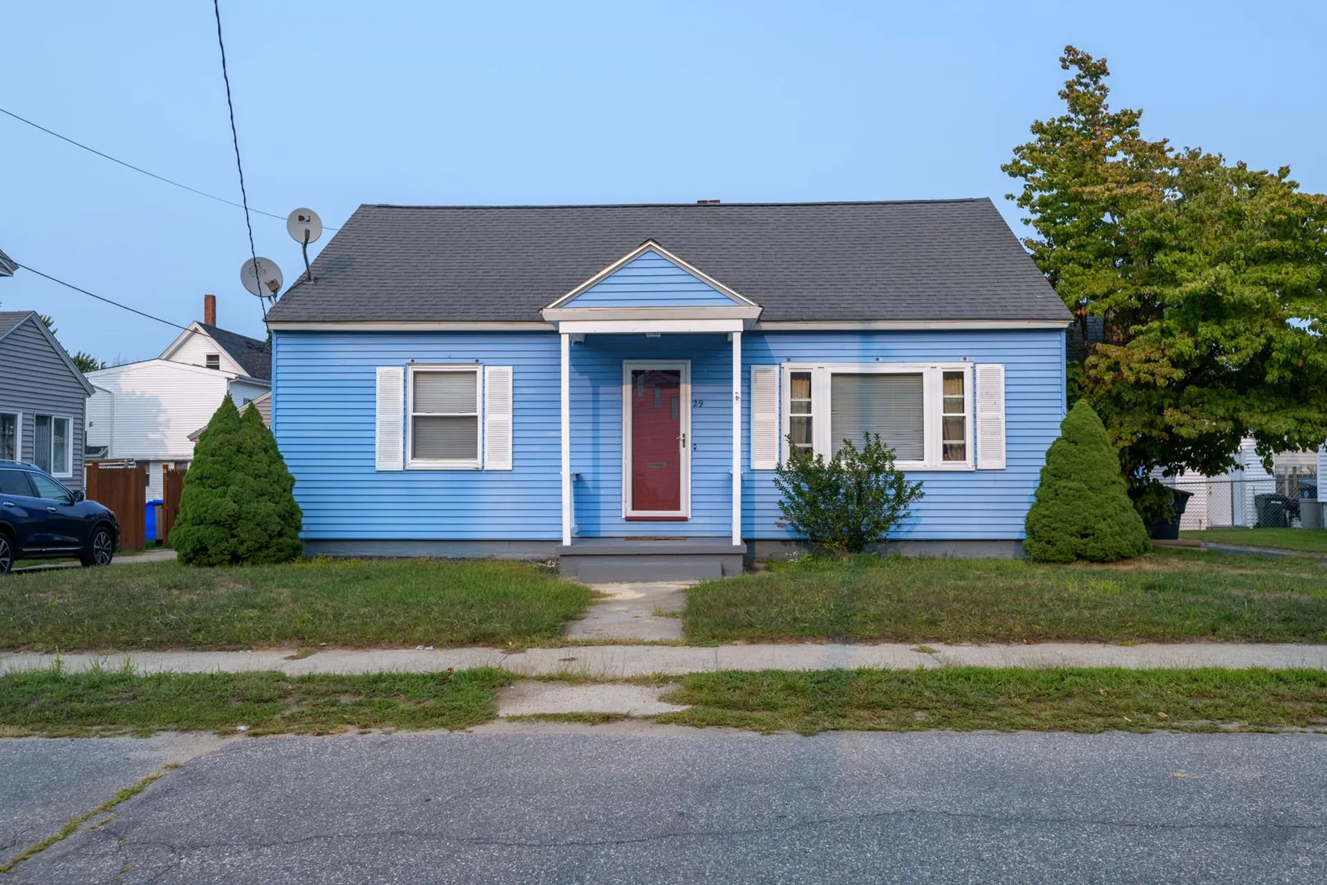29 Russell Street Nashua NH 03060