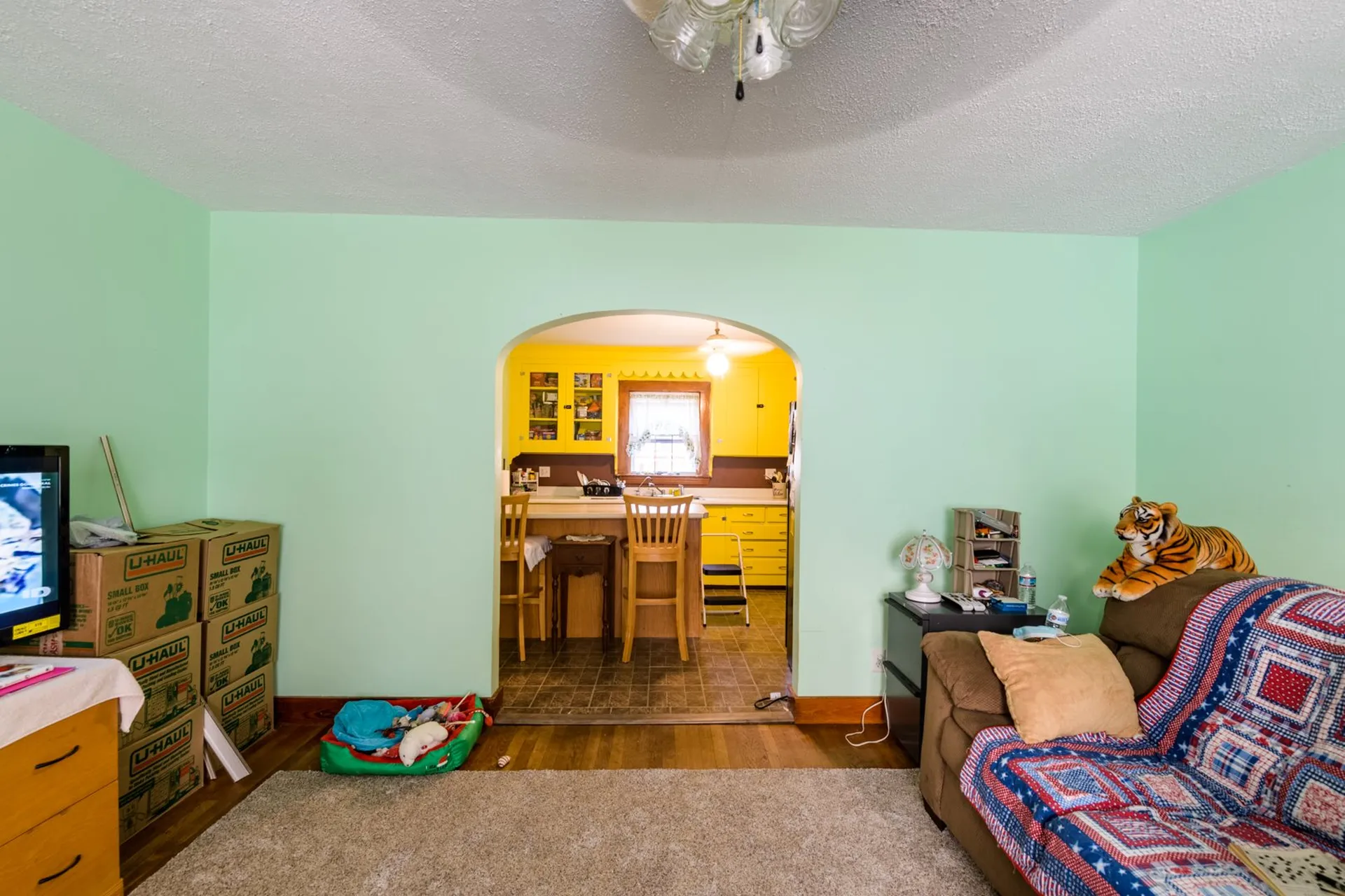 29 Russell Street Nashua NH 03060