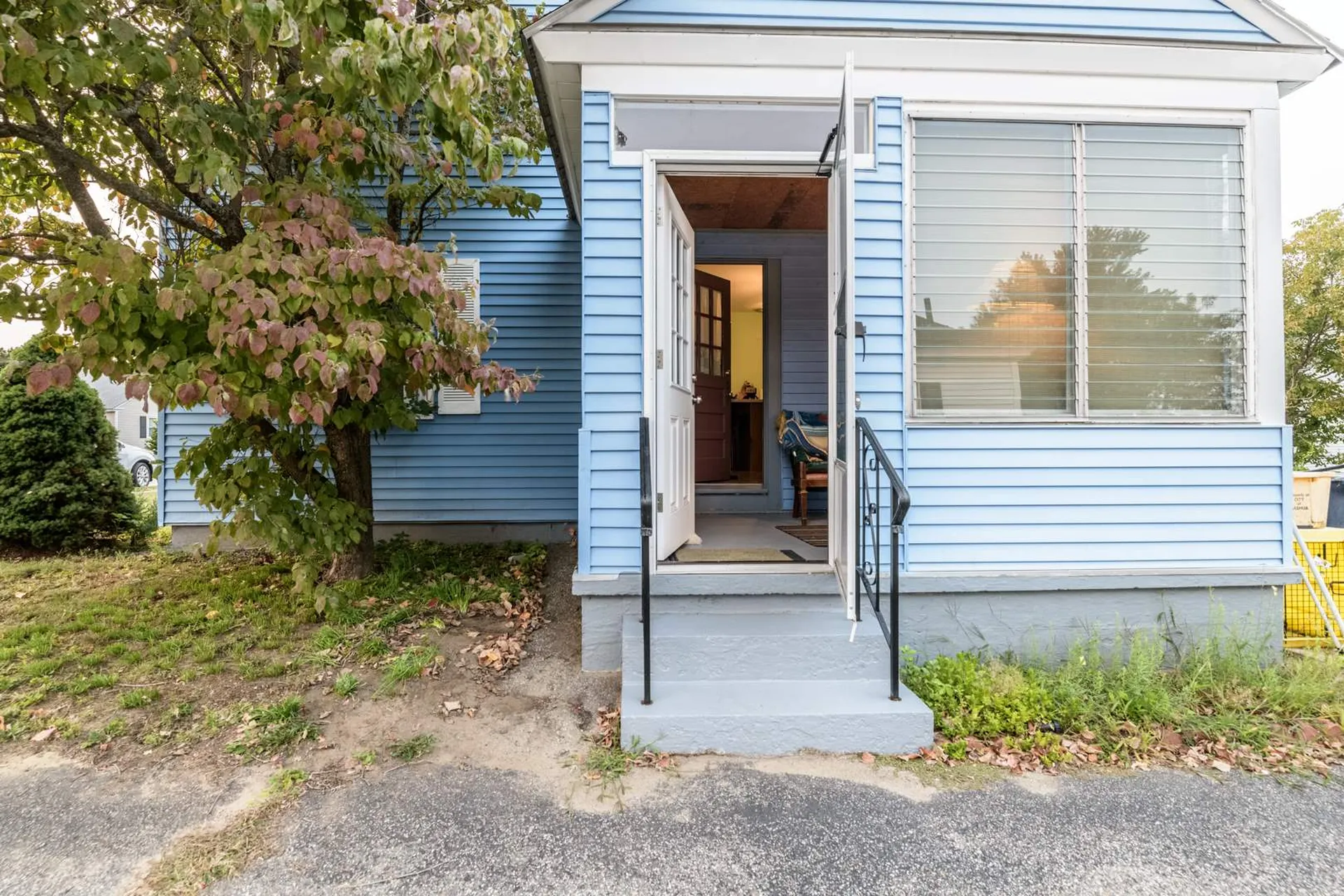 29 Russell Street Nashua NH 03060
