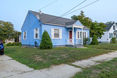 29 Russell Street Nashua NH 03060