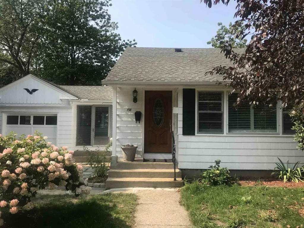 198 Kimball Street Manchester NH 03102