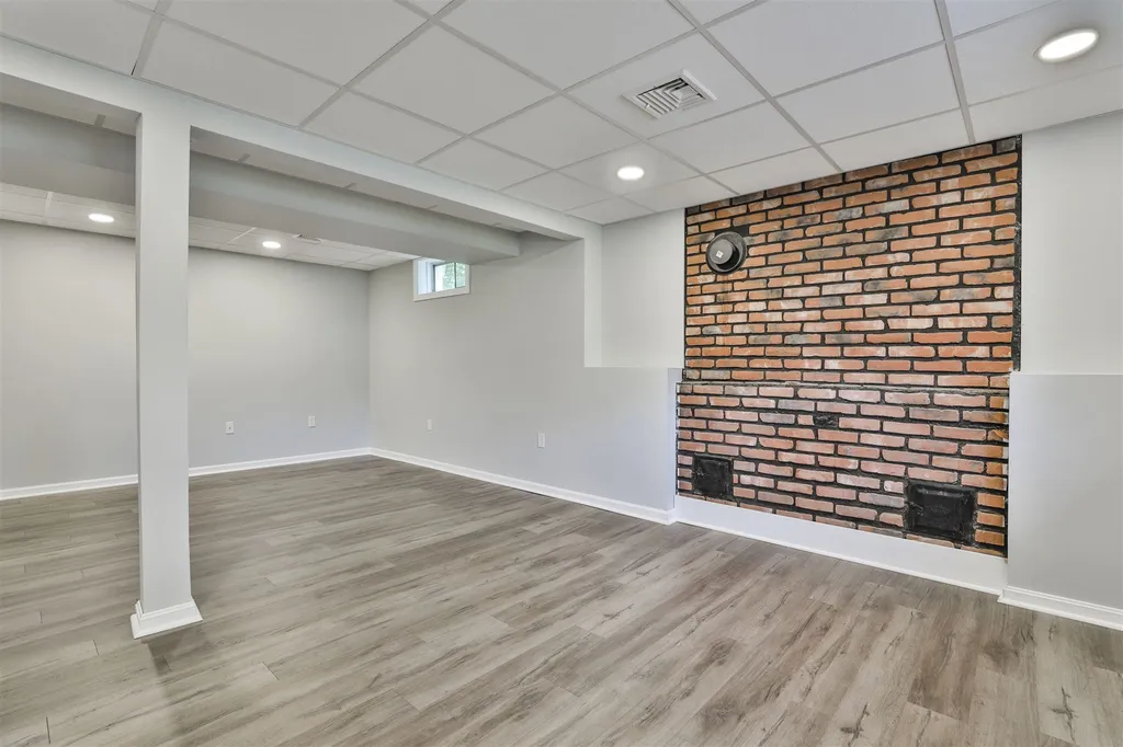 7 Michelle Drive Nashua NH 03062