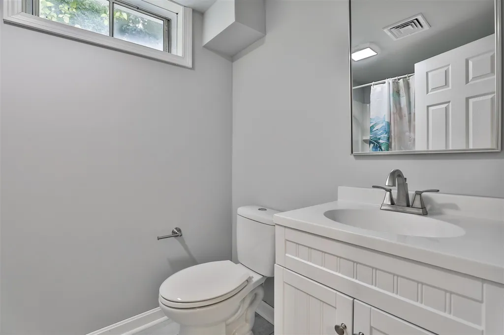 7 Michelle Drive Nashua NH 03062