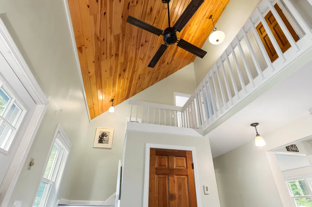 33 Raeder Drive Stratham NH 03885
