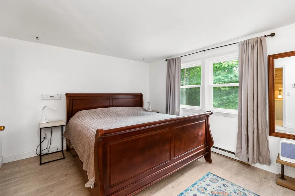 33 Raeder Drive Stratham NH 03885