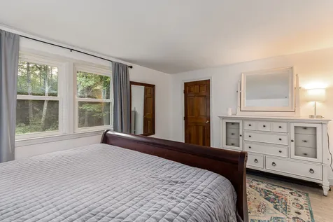 33 Raeder Drive Stratham NH 03885