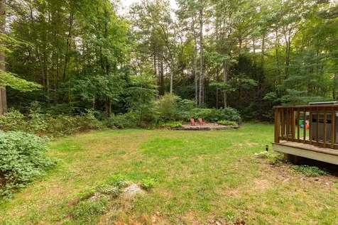 33 Raeder Drive Stratham NH 03885
