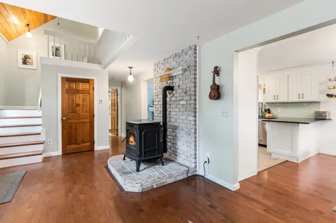 33 Raeder Drive Stratham NH 03885