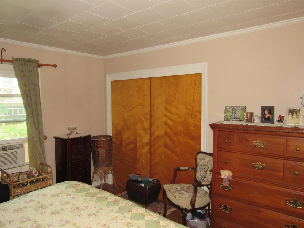31 Hillside Avenue Keene NH 03431