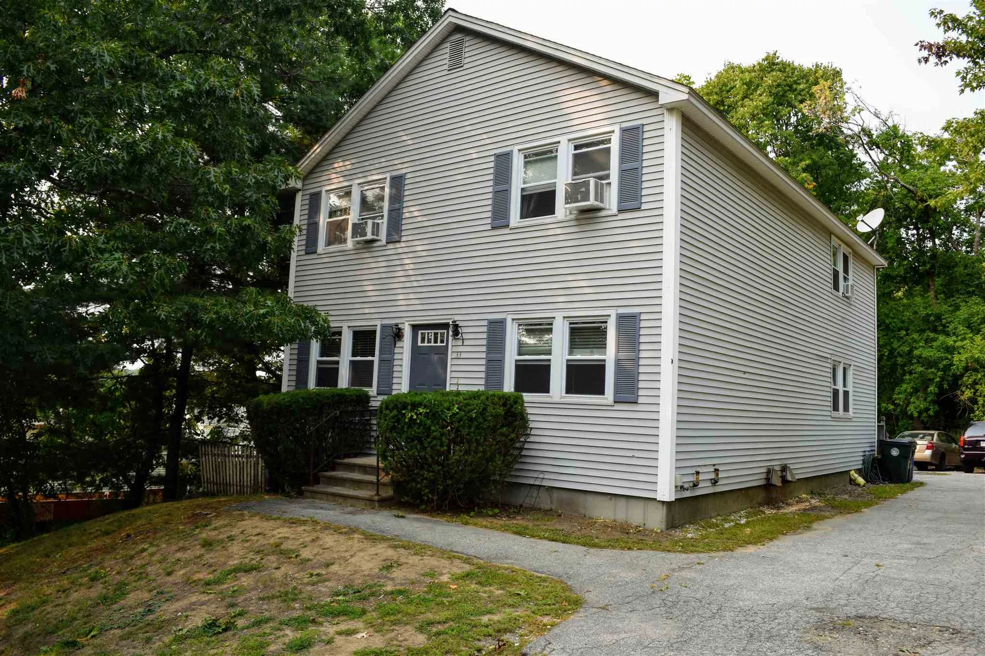 33 Elwood Avenue Manchester NH 03103