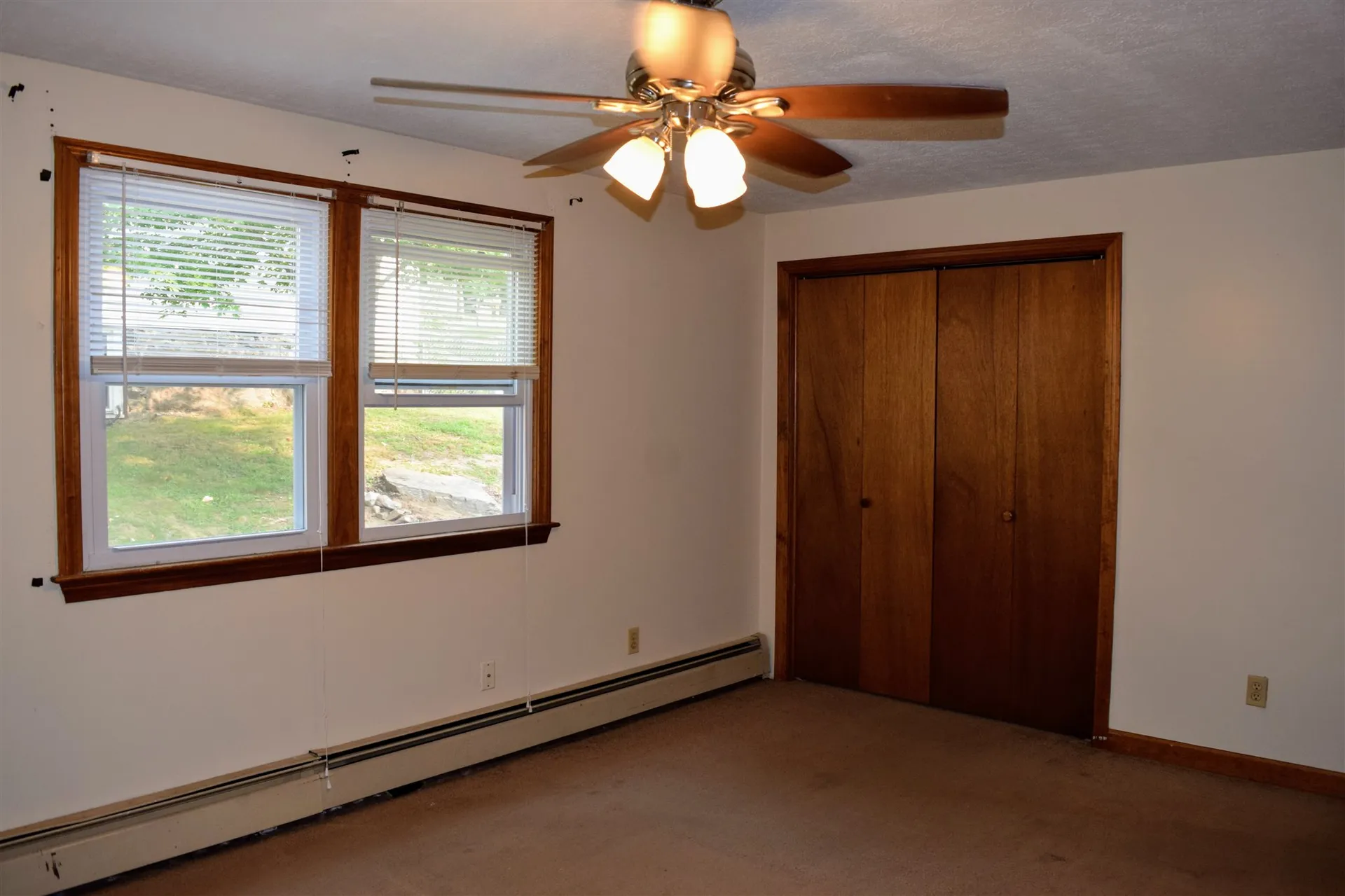 33 Elwood Avenue Manchester NH 03103
