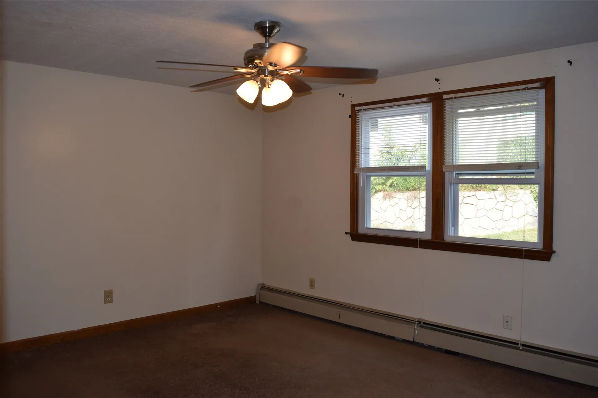 33 Elwood Avenue Manchester NH 03103