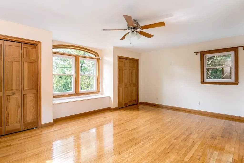 2391 Oak Hill Road Williston VT 05495-7042