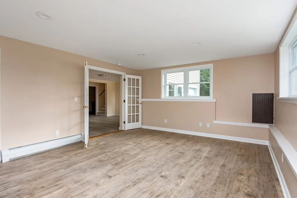 2391 Oak Hill Road Williston VT 05495-7042