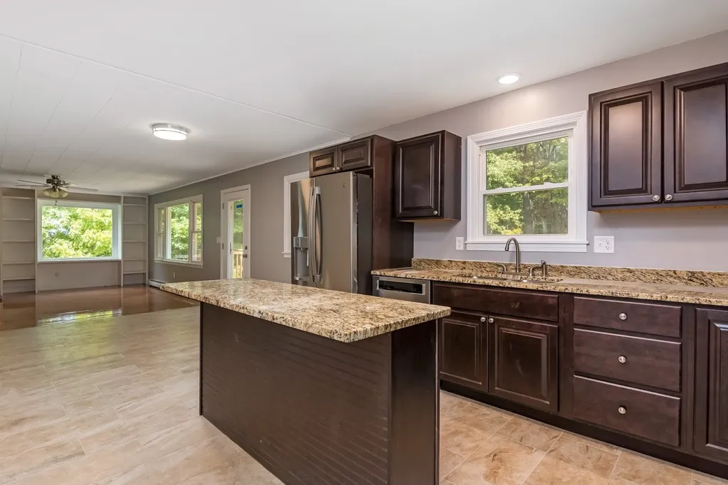 2391 Oak Hill Road Williston VT 05495-7042