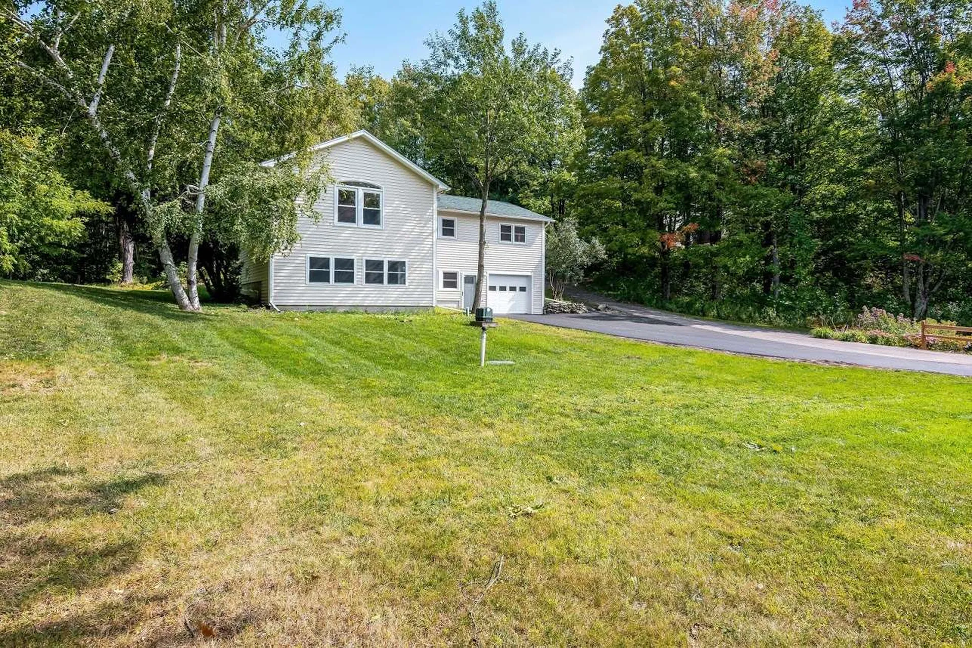 2391 Oak Hill Road Williston VT 05495-7042