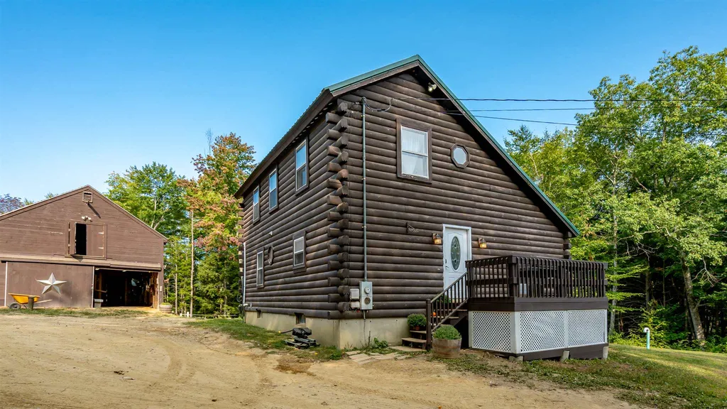 51 Mountain Road Deerfield NH 03037