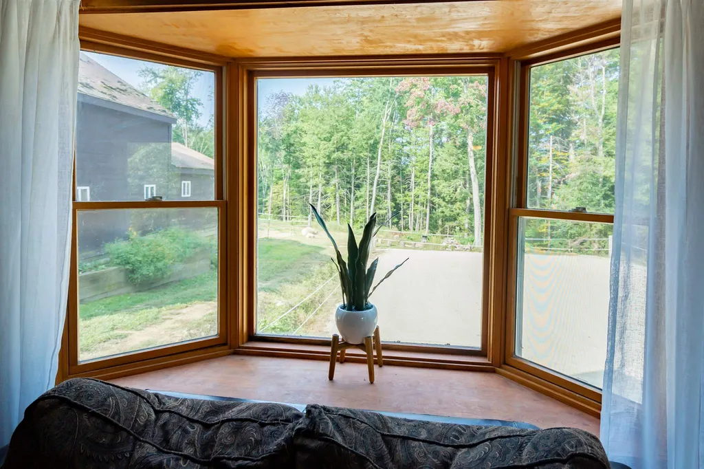 51 Mountain Road Deerfield NH 03037