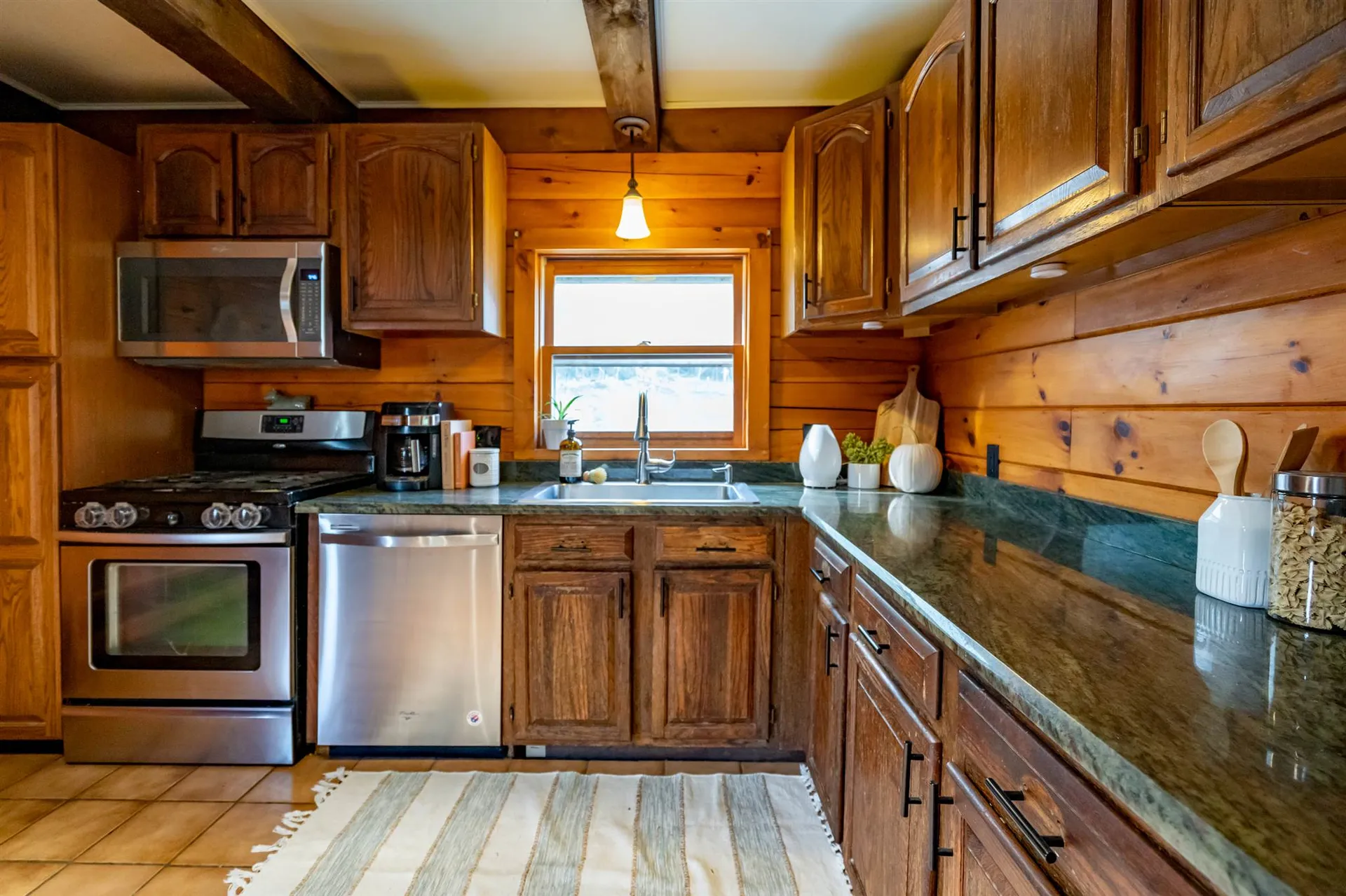 51 Mountain Road Deerfield NH 03037