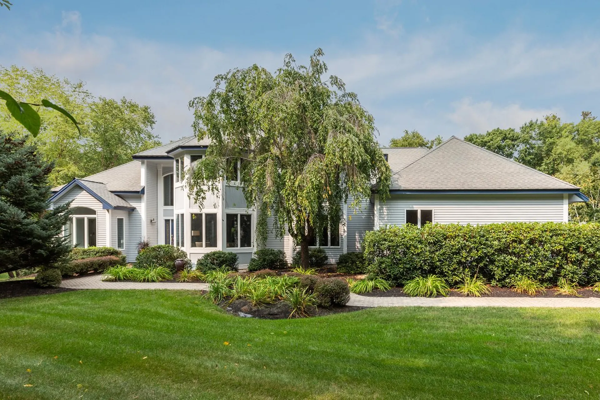9 Hubbard Road Amherst NH 03031