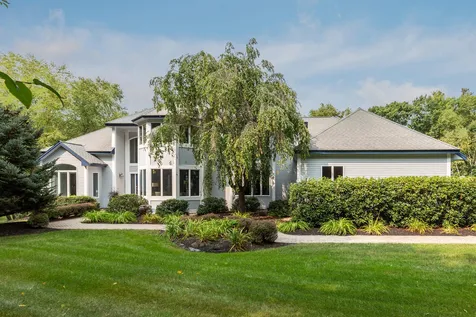 9 Hubbard Road Amherst NH 03031