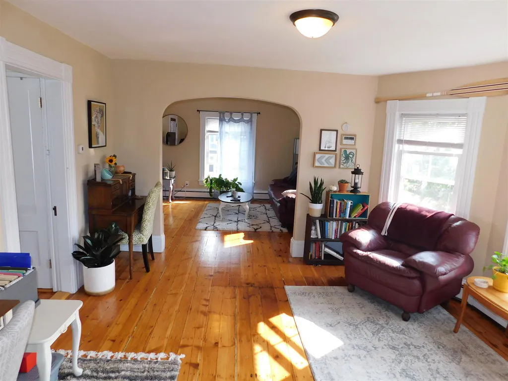 574 Spruce Street Manchester NH 03103