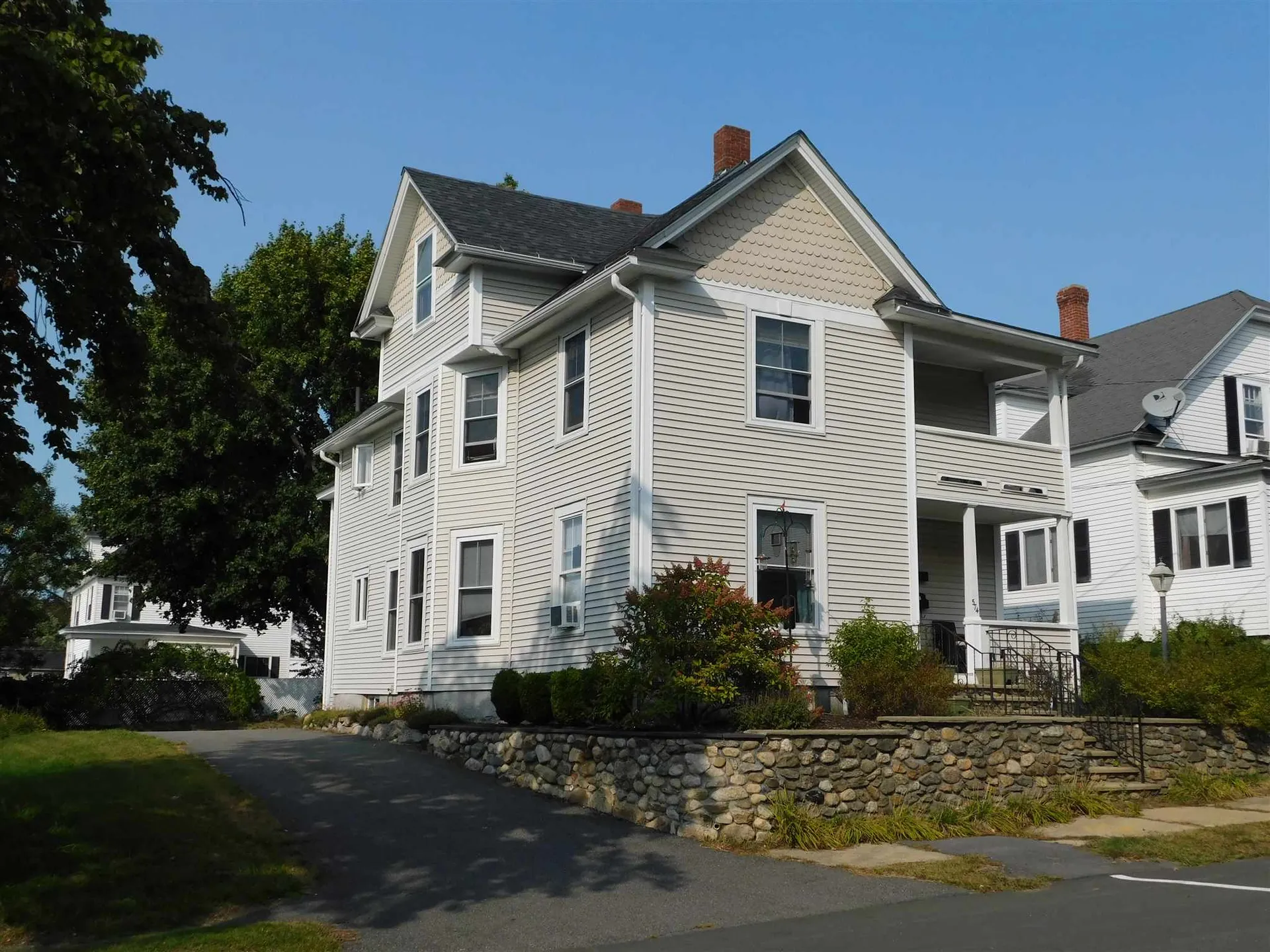 574 Spruce Street Manchester NH 03103