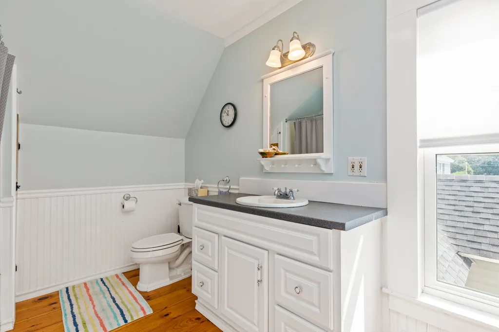 12 Sanborn Street Exeter NH 03833