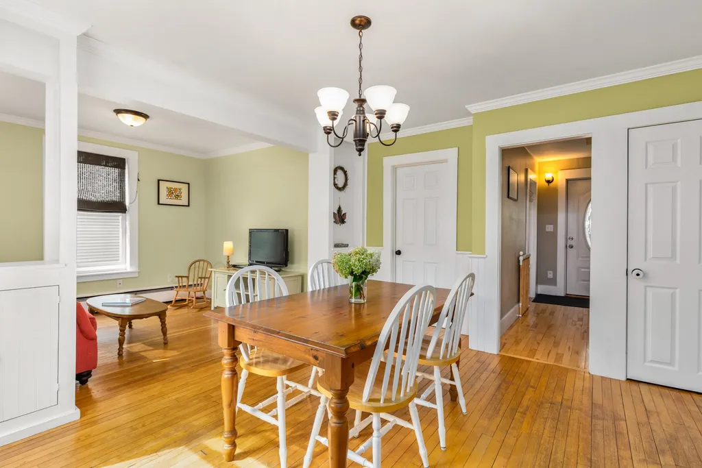 12 Sanborn Street Exeter NH 03833