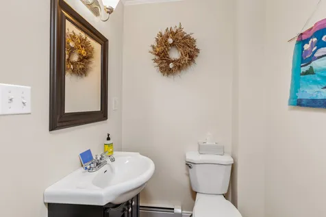 12 Sanborn Street Exeter NH 03833